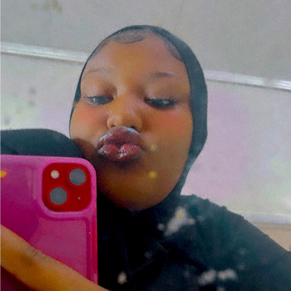 Meet your Posher, Damiyah
